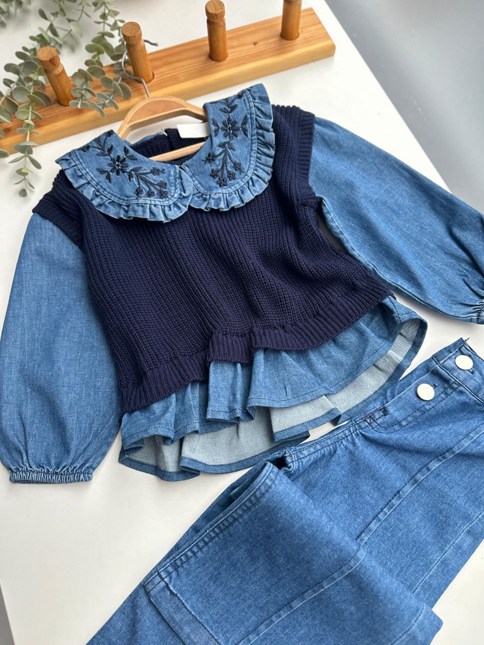 Kidsroom Blue Crochet set for girls